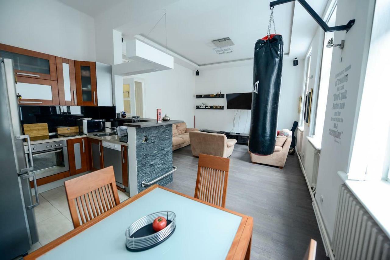 East-West Apartman Szarajevó Kültér fotó